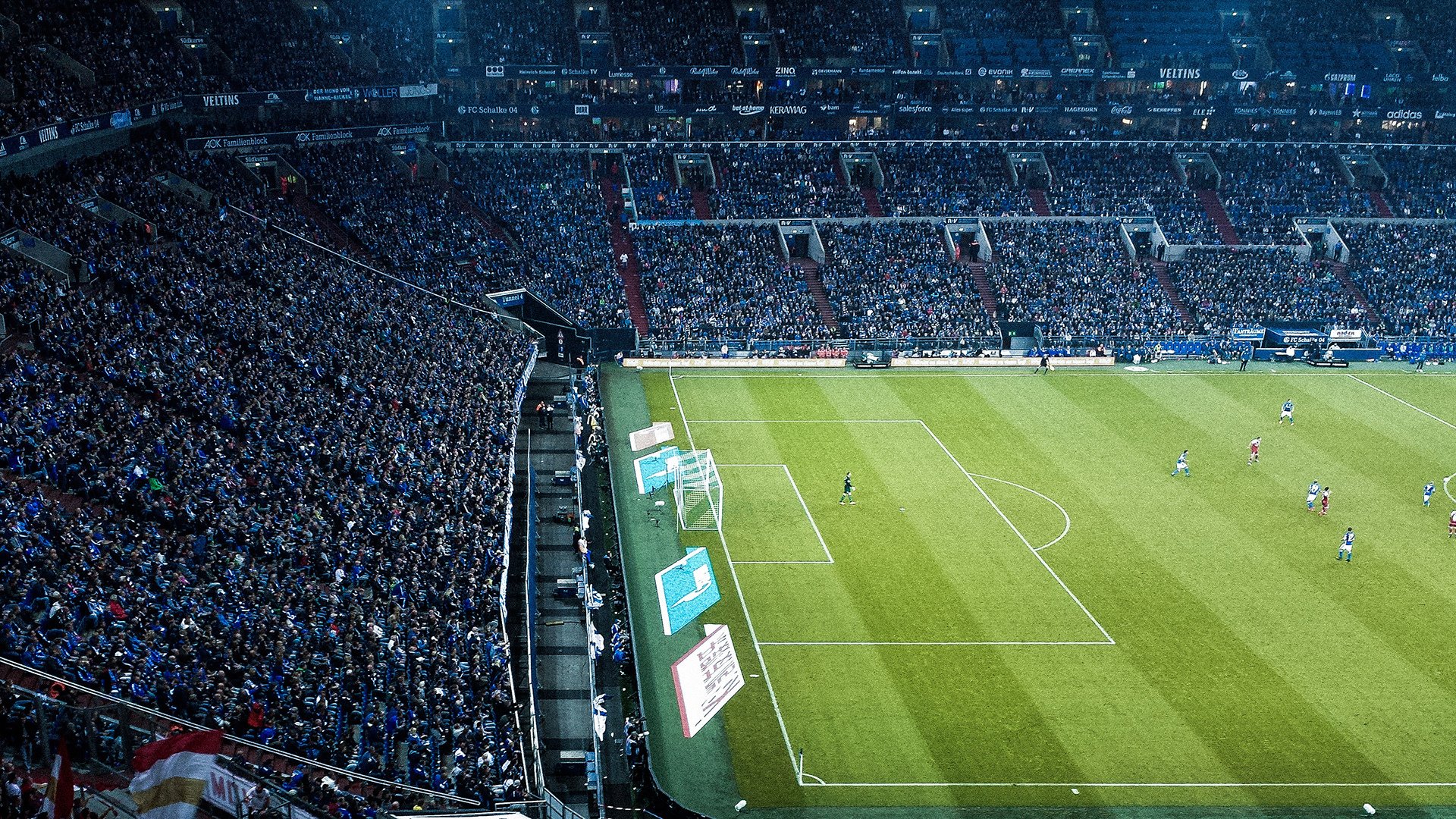 帕尔梅拉斯锋线组合默契,主场气氛沸腾,帕尔梅拉斯赛事