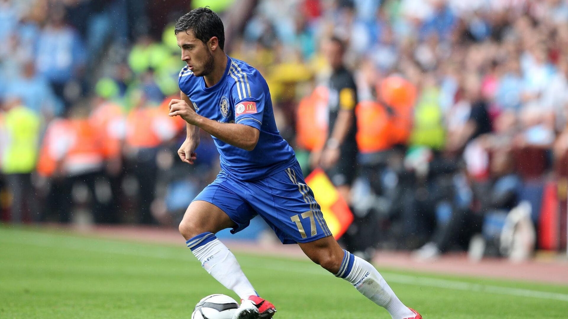 安德森在转会谈判中不断寻求更精准的球员画像,球星安德森